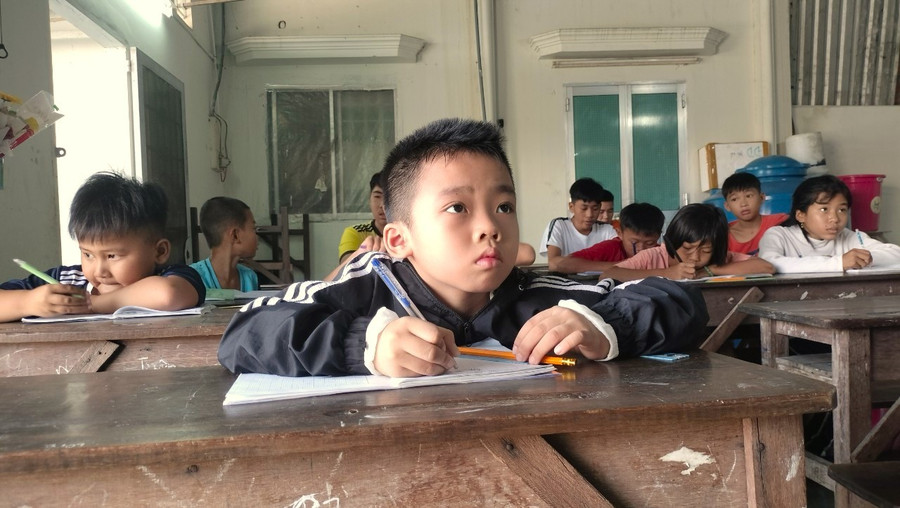 nhung-giao-vien-khong-tuoi-huu-4.jpg