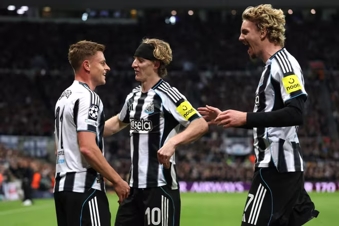 Newcastle trải qua 90 phút hiệu quả hơn hẳn Benfica