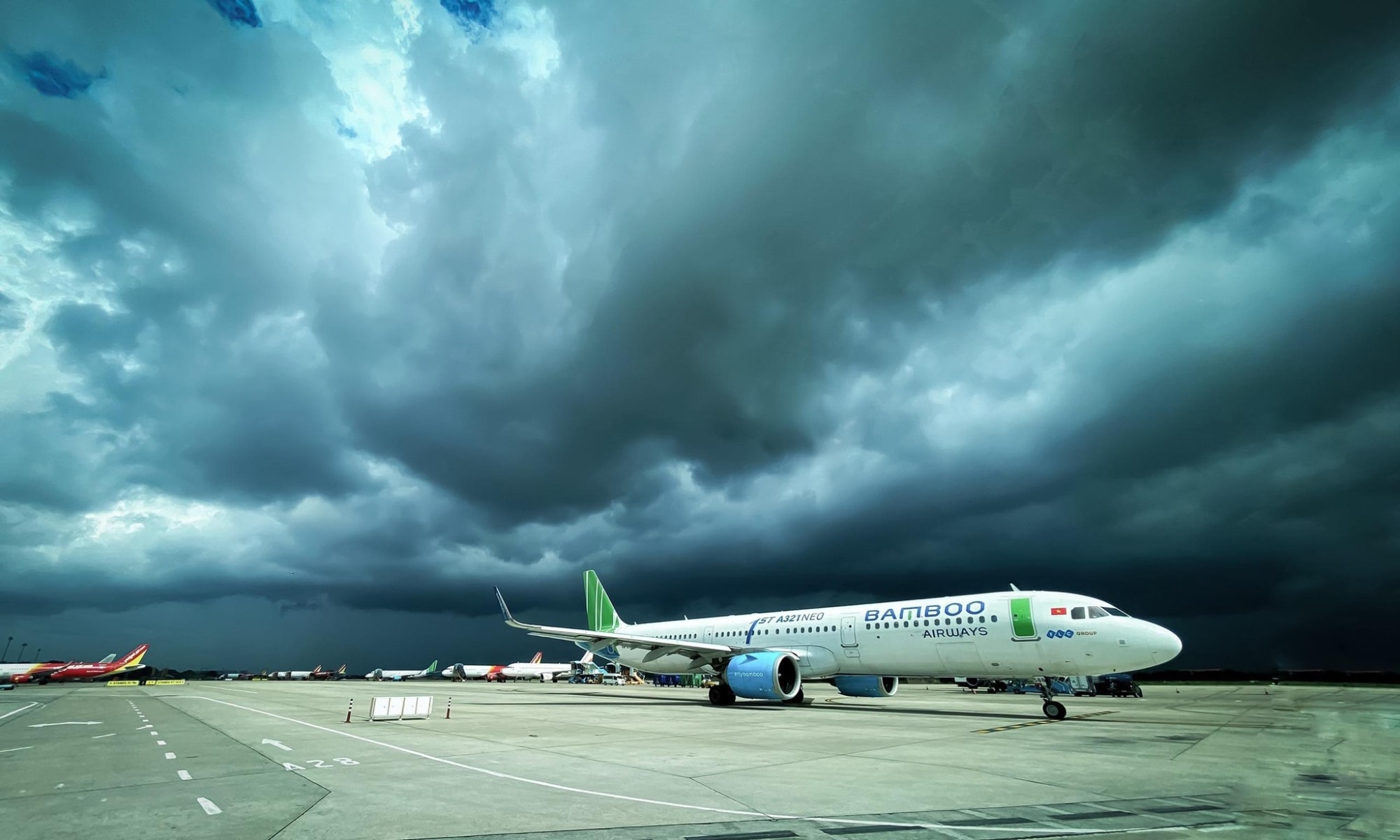 Ngành hàng không bảo đảm an toàn khai thác trước bão Ragasa. Ảnh minh họa.