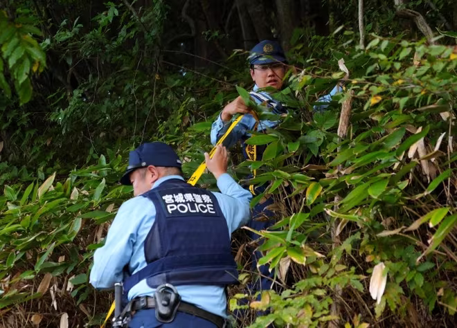 Cảnh sát tỉnh Miyagi tìm kiếm nạn nhân bị gấu tấn công ngày 4-10