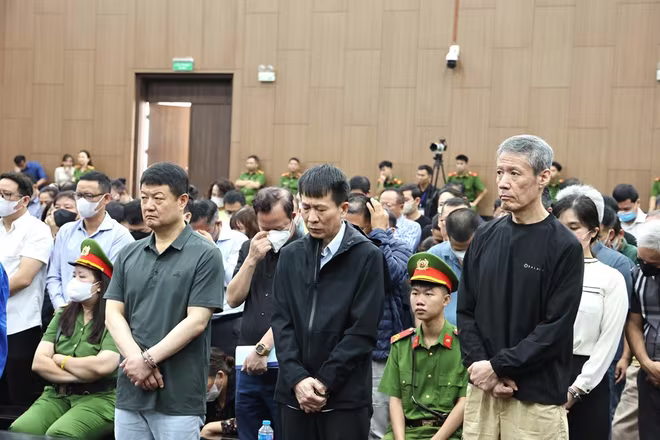 Các bị cáo người Hàn Quốc bị đưa ra xét xử với vai trò tổ chức đánh bạc.