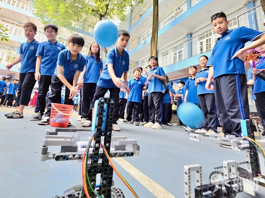 Chuyển đổi số làm nổi bật vai trò của người thầy