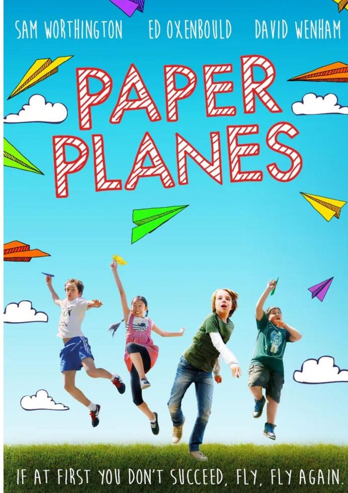 Phim điện ảnh chữa lành về cuộc thi gấp máy bay giấy.