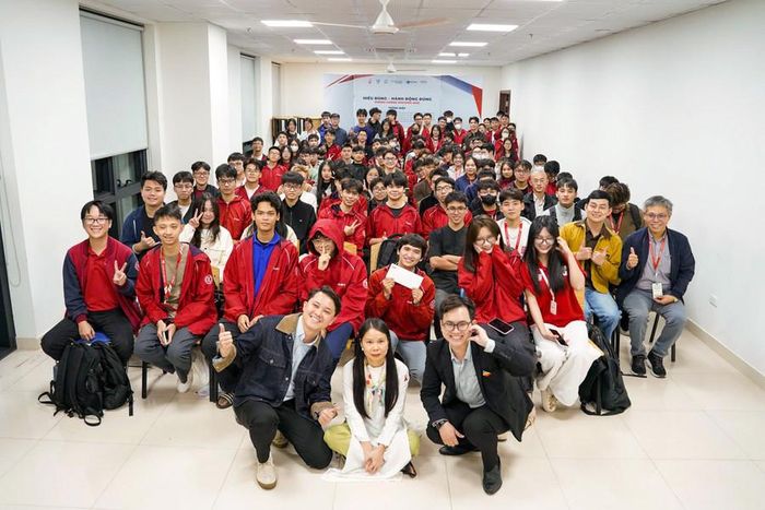 Chương trình thu hút hơn 500 sinh viên tham gia.