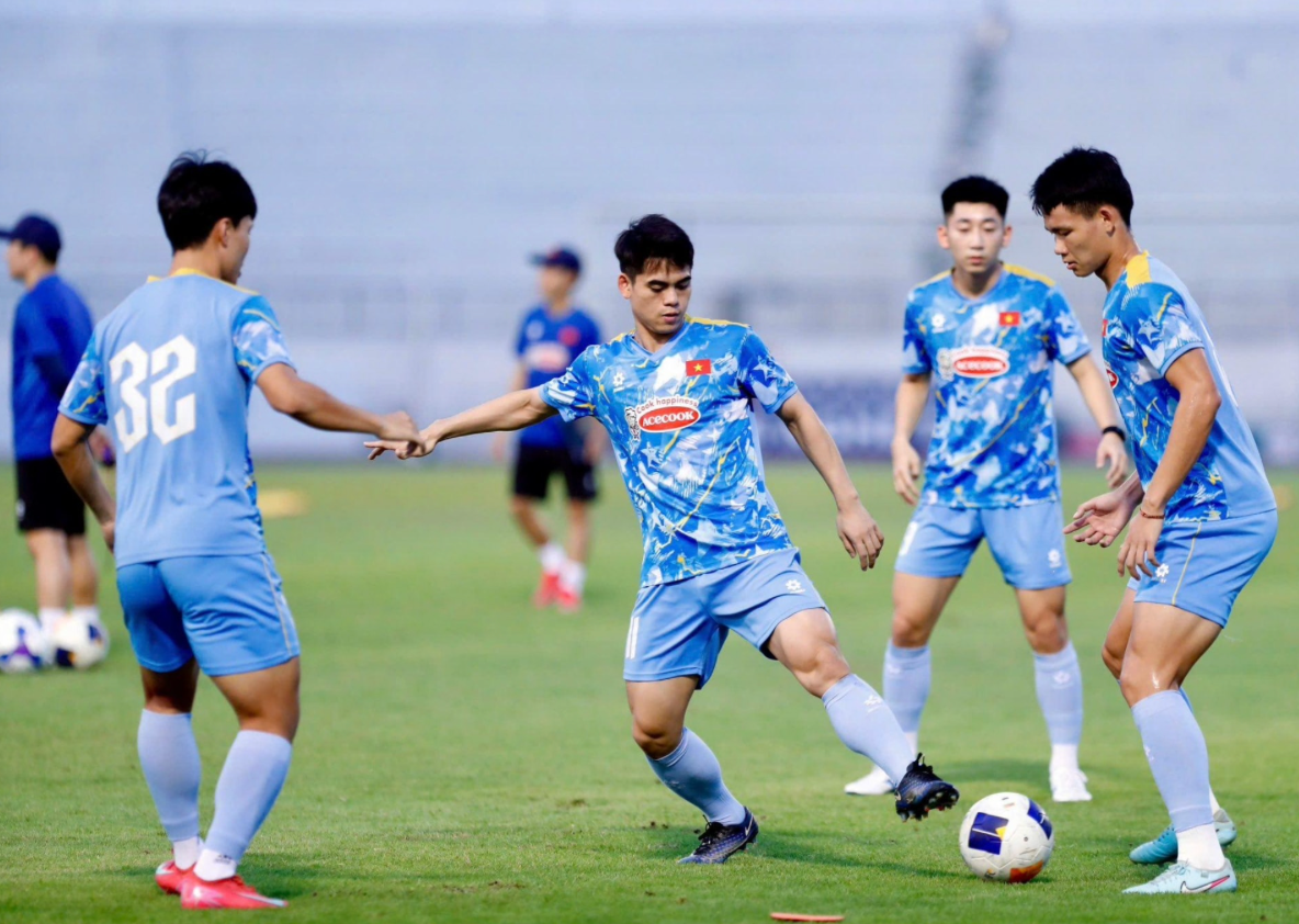 Ảnh màn hình 2025-12-02 lúc 06.35.49