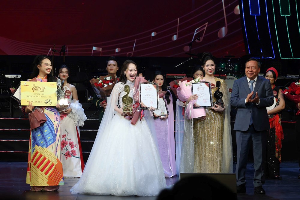 Đào Lê Phương Chi trở thành quán quân “Tiếng hát Hà Nội 2025” - ảnh 1