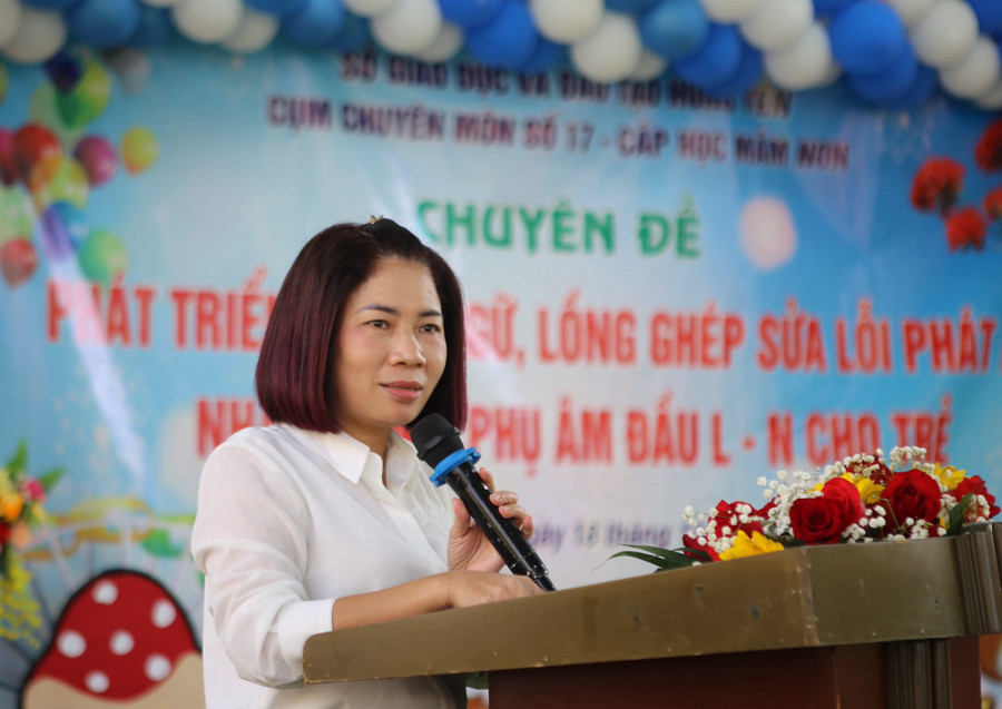 Trưởng phòng giáo dục mầm non, Sở GD&ĐT Hưng Yên Nguyễn Thị Kim Dung phát biểu. img-8464.jpg