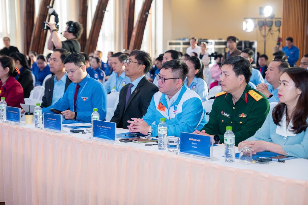 Khai mạc Liên hoan Thanh niên Việt Nam – Campuchia – Lào 2025 - ảnh 2