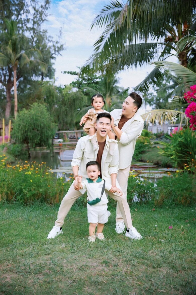 Thanh Đoàn và Hà Trí Quang luôn đồng hành cùng nhau trong cuộc sống lẫn công việc.