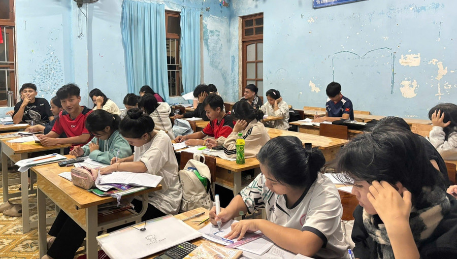 Giờ tự học của học sinh Trường Phổ thông dân tộc nội trú Nam Trà My (TP Đà Nẵng). Ảnh: NTCC