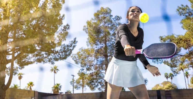 Đột quỵ và đột tử khi chơi pickleball trong thời tiết lạnh: Tất tần tật những gì chuyên gia chia sẻ người chơi cần nắm rõ - ảnh 3