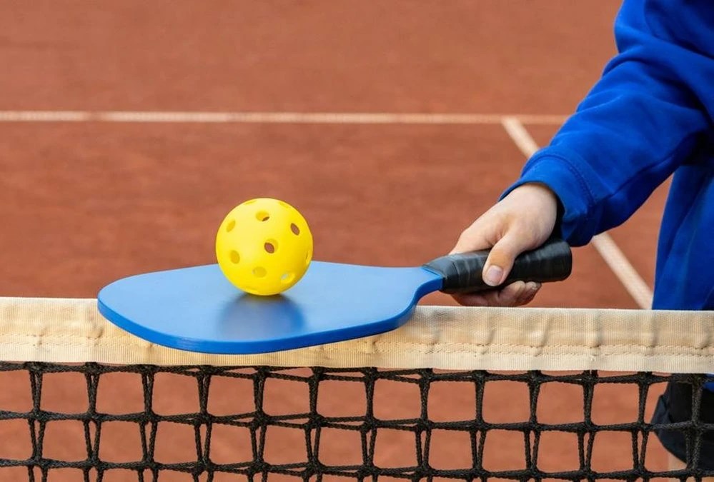 Đột quỵ và đột tử khi chơi pickleball trong thời tiết lạnh: Tất tần tật những gì chuyên gia chia sẻ người chơi cần nắm rõ - ảnh 2