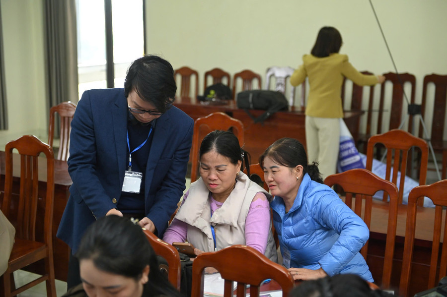 Chương trình là hoạt động thiết thực nhằm hỗ trợ các hợp tác xã (HTX), đặc biệt là HTX do phụ nữ dân tộc thiểu số làm chủ, từng bước tiếp cận công nghệ số. lc2.jpg