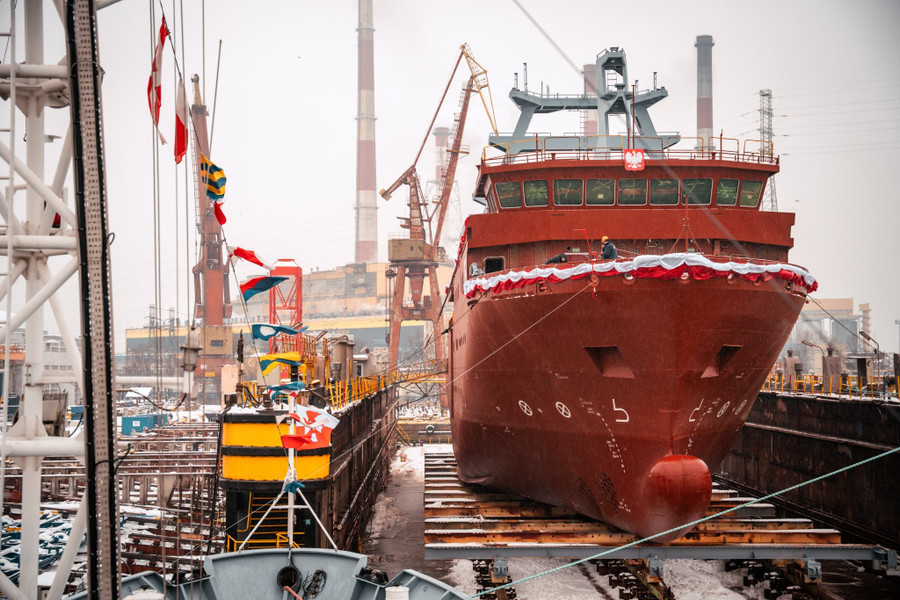 Tàu tình báo điện tử Henryk Zygalski đã được hạ thủy