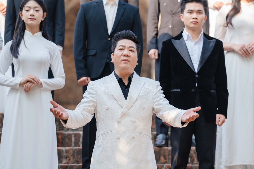 NSND Quốc Hưng ghi hình MV "Đất nước hôm nay" qh-19.jpg