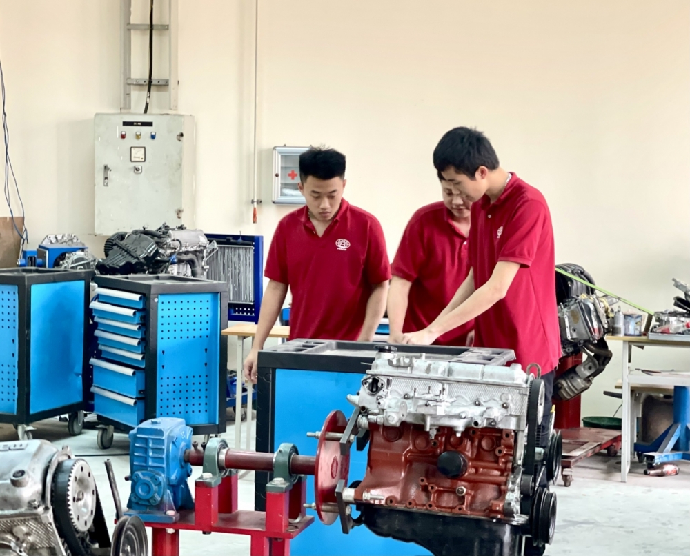 Giá dịch vụ y tế, giáo dục: Cân bằng CPI gắn với an sinh xã hội Giá dịch vụ y tế, giáo dục: Cân bằng CPI gắn với an sinh xã hội