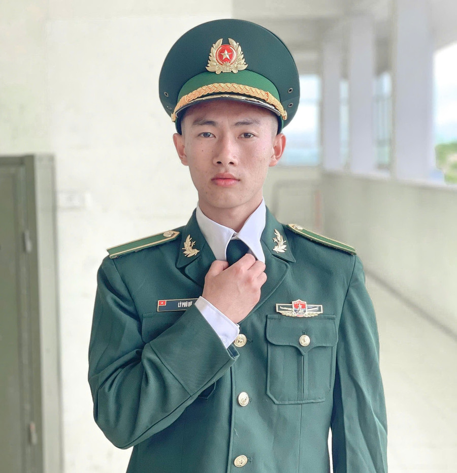 Chân dung Trung úy Lỳ Phú Hừ. ly-phu-hu-niem-tu-hao-cua-ban-si-la-2.jpg