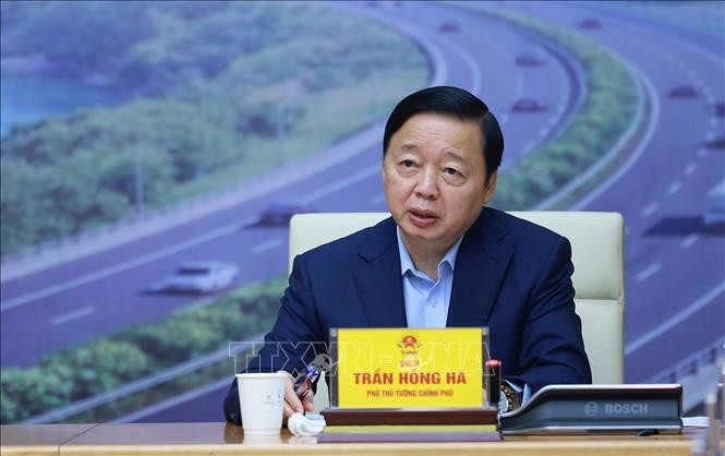 Phó Thủ tướng Trần Hồng Hà điều hành Phiên họp thứ 23 của Ban Chỉ đạo các công trình, dự án quan trọng quốc gia, trọng điểm ngành Giao thông vận tải.