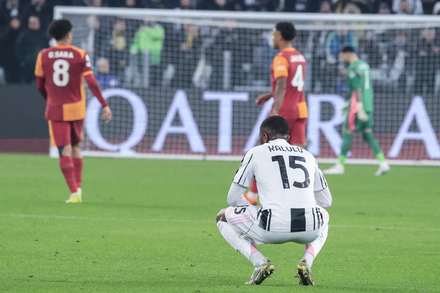 Chung cuộc Juventus bị loại với tổng tỉ số 7-5 sau 2 lượt trận ở play-off Champions League hôm 26/2. 6.jpg