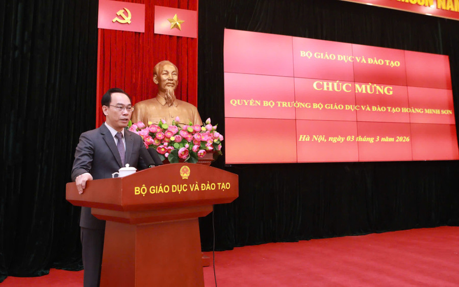 Quyền Bộ trưởng Bộ GD&ĐT Hoàng Minh Sơn.