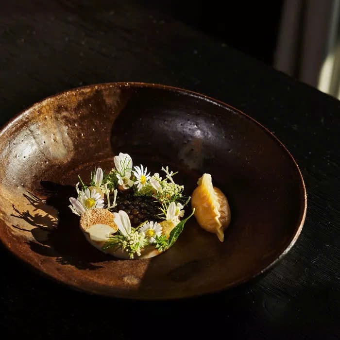 Món ăn thượng hạng được phục vụ tại nhà hàng 3 sao Michelin Les Prés d'Eugénie