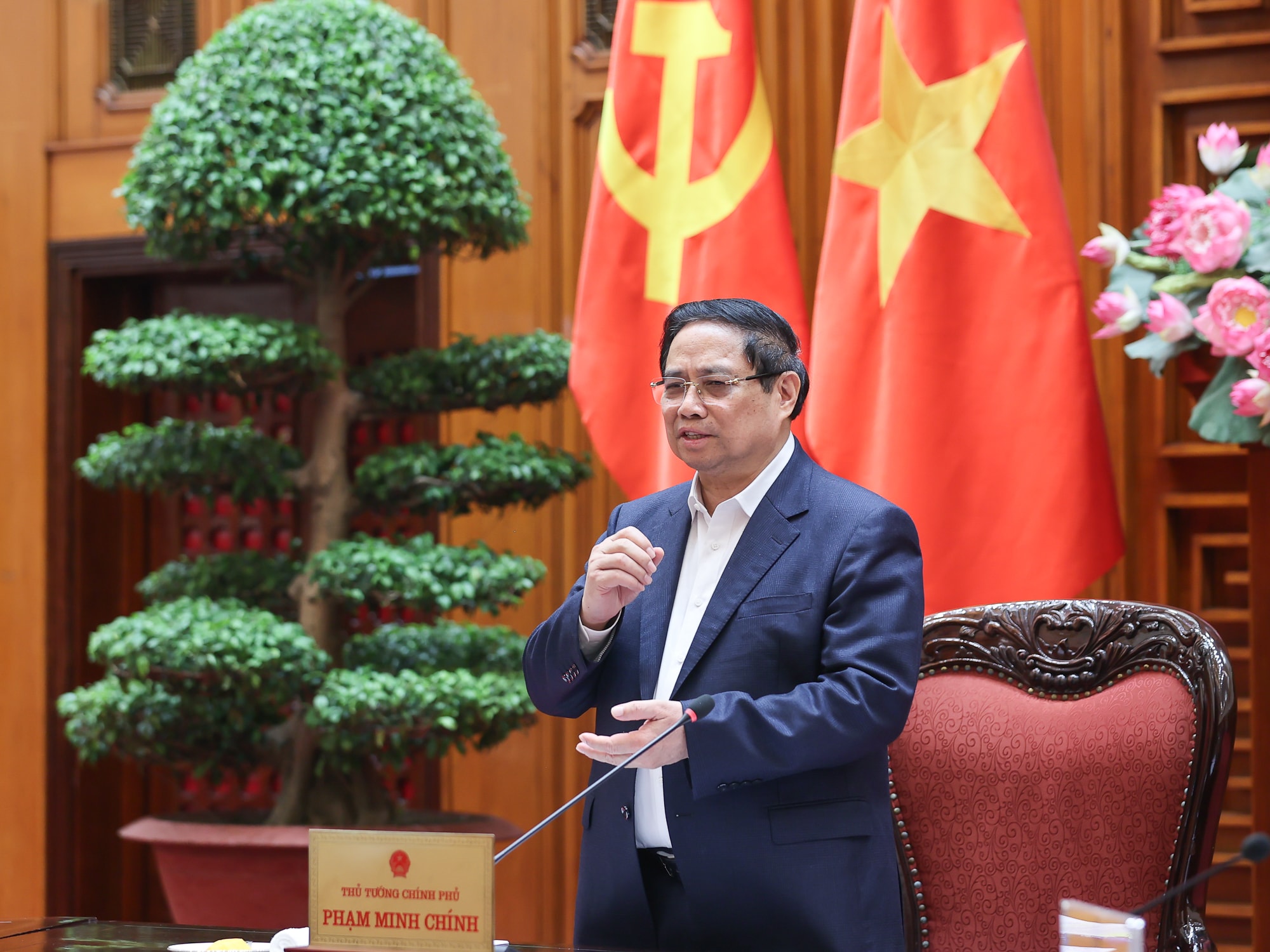 Thủ tướng: Mở rộng đối tượng, nâng mức thu nhập được thụ hưởng nhà ở xã hội- Ảnh 1.