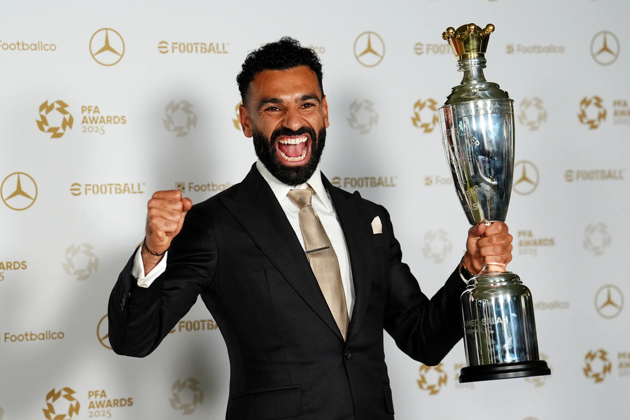 Không chỉ vượt trội ở bàn thắng và kiến tạo, Salah còn dẫn đầu hàng loạt thông số khác kể từ khi gia nhập Liverpool. Opta cho hay, kể từ khi gia nhập Liverpool, Salah đứng đầu Ngoại hạng Anh ở hàng loạt chỉ số tấn công: Tạo ra 534 cơ hội từ bóng sống, tung ra 1.104 cú sút, có 480 lần dứt điểm trúng đích và 2.717 lần chạm bóng trong vòng cấm đối phương. salah-5.png