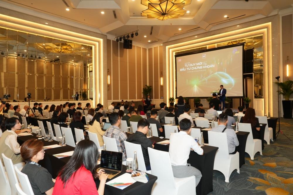 Tư duy đầu tư trở thành lợi thế cạnh tranh mới trên thị trường chứng khoán