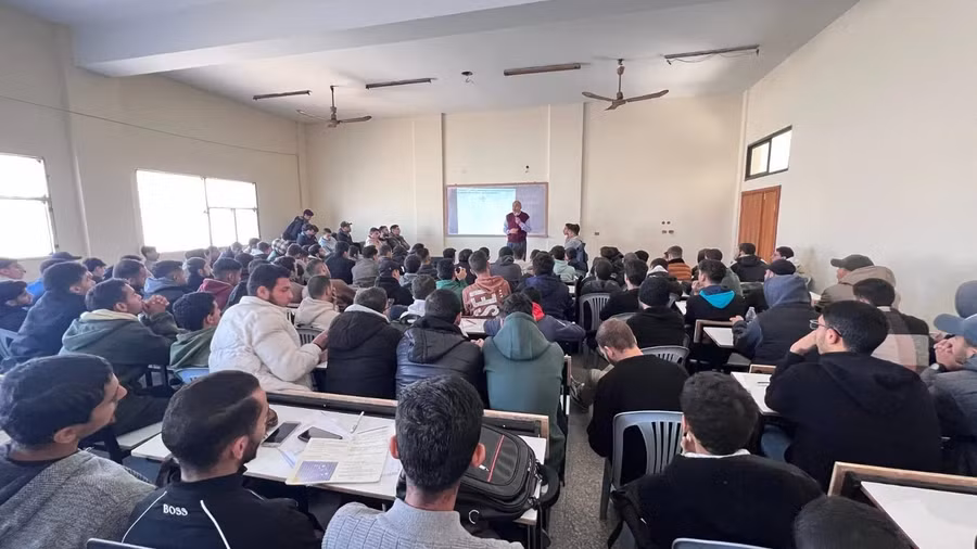 Sinh viên Gaza quay trở lại lớp học trực tiếp.