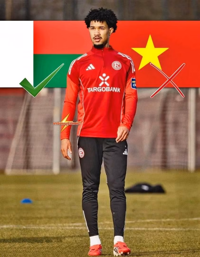 Thông tin cả Madagascar lẫn Việt Nam đều muốn Schmidt khoác áo đội tuyển quốc gia là không chính xác. schmidt-2.jpg