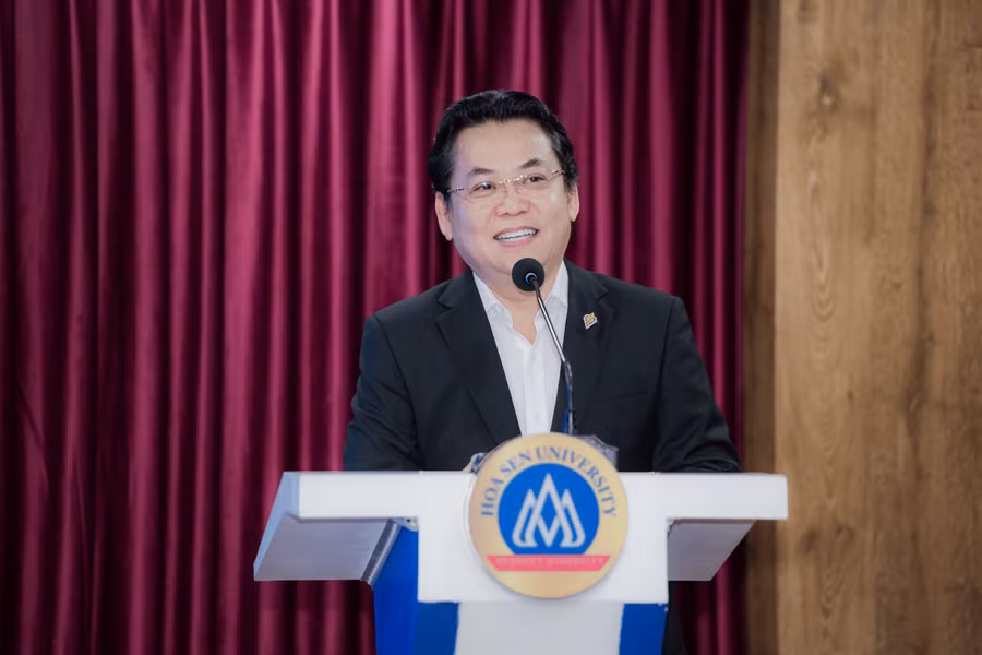 PGS.TS Nguyễn Hữu Huy Nhựt - Hiệu trưởng Nhà trường phát biểu tại sự kiện. Ảnh: HSU. pgsts-nguyen-huu-huy-nhut-hieu-truong-nha-truong-phat-bieu-tai-su-kien-1.png