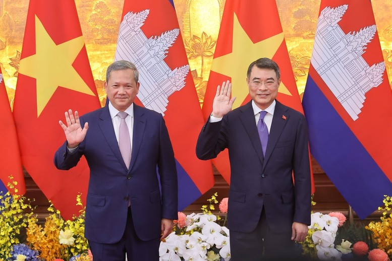 Thủ tướng Lê Minh Hưng và Thủ tướng Hun Manet - Ảnh: VGP