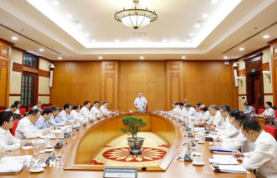 e11a60ffe68eb64c328dd37bd47-_ttxvn-tong-bi-thu-chu-tich-nuoc-chu-tri-lam-viec-ve-de-an-tong-ket-nghi-quyet-36-nqtw.jpg