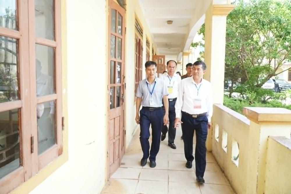 02.jpg