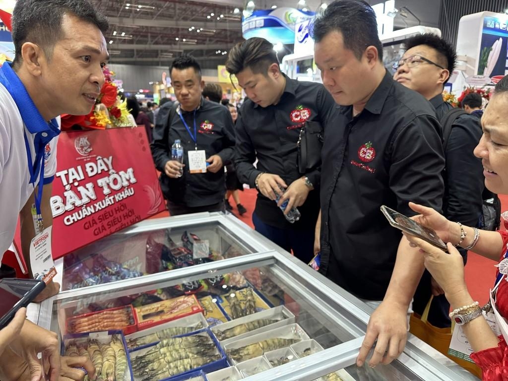 Ngân hàng quốc tế lạc quan về triển vọng kinh tế Việt Nam