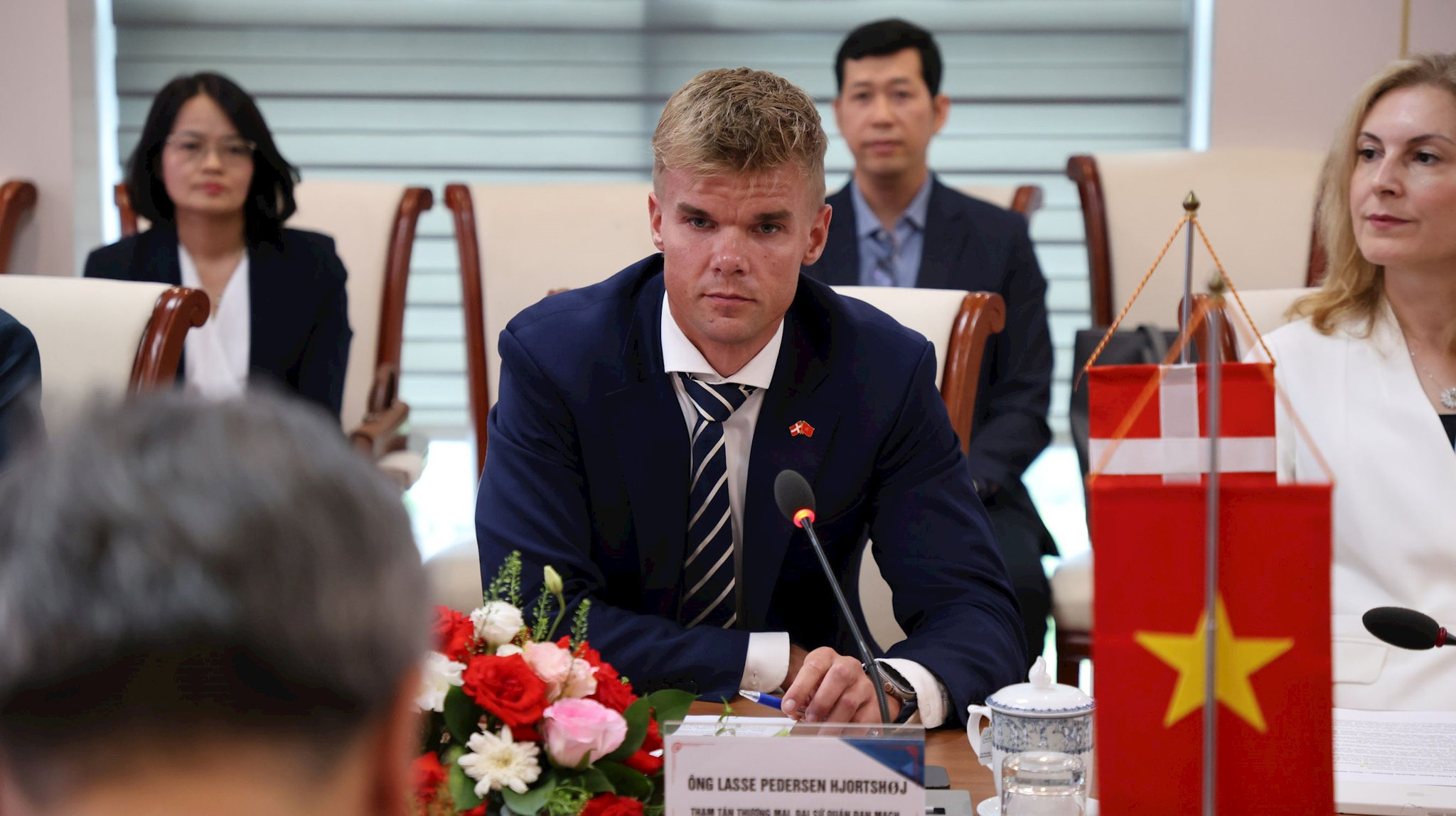 ong-lasse-pedersen-hjortsh-j-tham-tan-dai-su-quan-dan-mach-tai-viet-nam.jpg