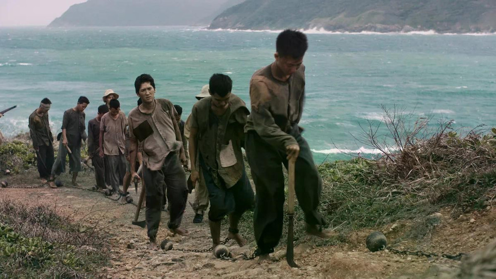 "Thanh âm vượt đại dương" tái hiện nỗi đau nơi ngục tù Côn Đảo mà các chiến sĩ cách mạng kiên trung đã trải qua. Ảnh: ĐPCC thanham1.jpg
