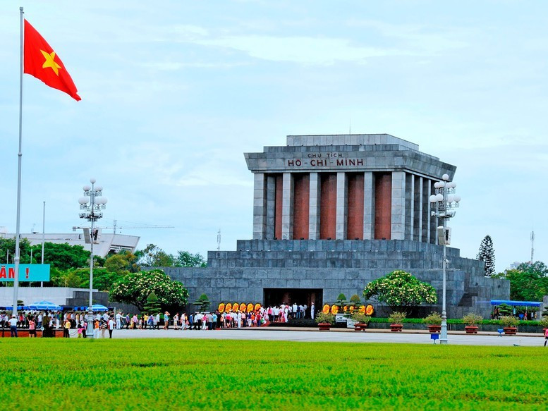Từ ngày 4/9 đến 2/11/2026, Lăng Chủ tịch Hồ Chí Minh sẽ tạm dừng đón nhân dân và khách quốc tế vào viếng Bác để thực hiện công tác tu bổ định kỳ. Ảnh: Baochinhphu chutich.jpg