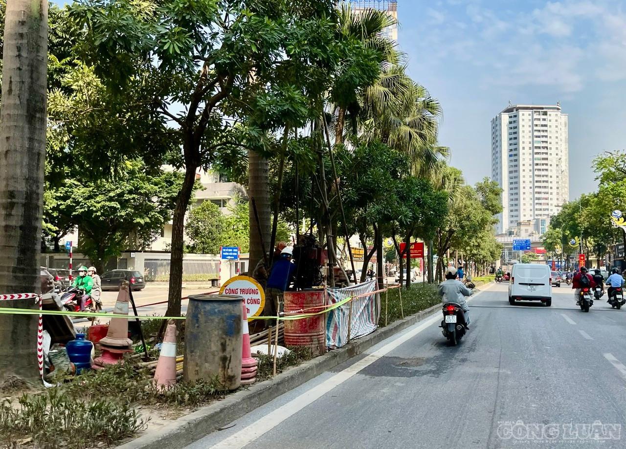 Theo giấy phép, tổng cộng 16 lỗ khoan khảo sát địa chất sẽ được thực hiện trên đường Lê Trọng Tấn và đường Văn Khê, đoạn từ ngõ 9 đường Lê Trọng Tấn đến nút giao Lê Trọng Tấn - Văn Khê - Quang Trung và đoạn từ ngõ 24 Văn Phú đến nút giao này. clo_br_1786676636410-2231077853933485625-2997236533837522775-b5b6e7aa6c9ebab19401dca842a5c0ee.jpg