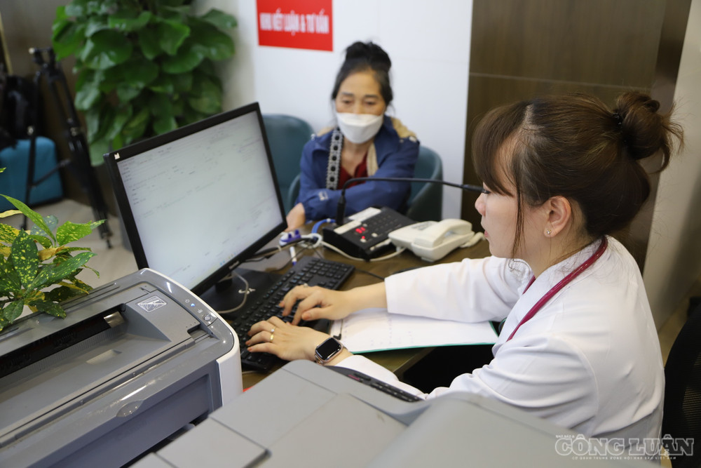 Bác sĩ khuyến cáo người dân không chờ đến khi xuất hiện triệu chứng mới đi khám nếu nghi ngờ đã tiếp xúc hoặc uống nhầm thuốc diệt chuột. clo_br_img-0912-1047.jpg