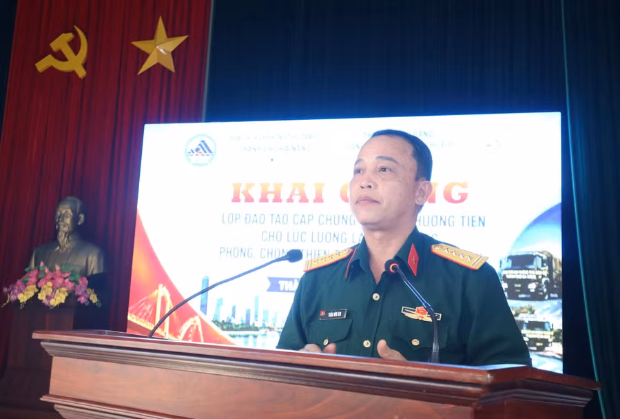 Đại tá Trần Hữu Ích, Chỉ huy Trưởng Bộ Chỉ huy Quân sự Đà Nẵng. Ảnh: Quang Cường/Bộ CHQS Đà Nẵng c0691fca977916274f68.jpg