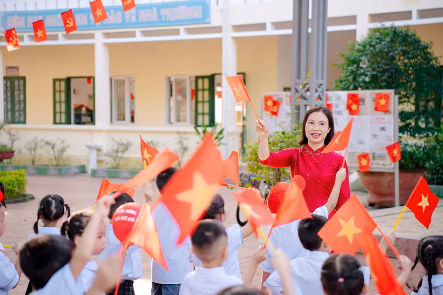 Ninh Bình bố trí đội ngũ theo nguyên tắc ‘ở đâu có học sinh, ở đó có giáo viên’