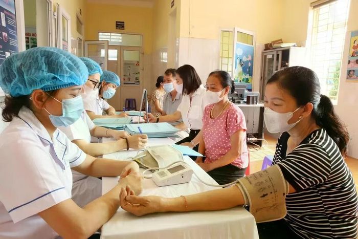 Đề xuất ngân sách hỗ trợ khám sức khỏe định kỳ. Ảnh: CP