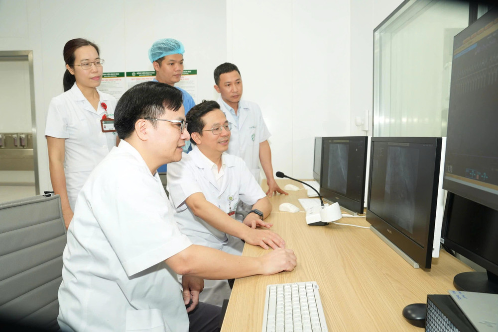 95a411b1-43b3-4ed1-8ce6-3faec6b94c6bmceclip3.jpg