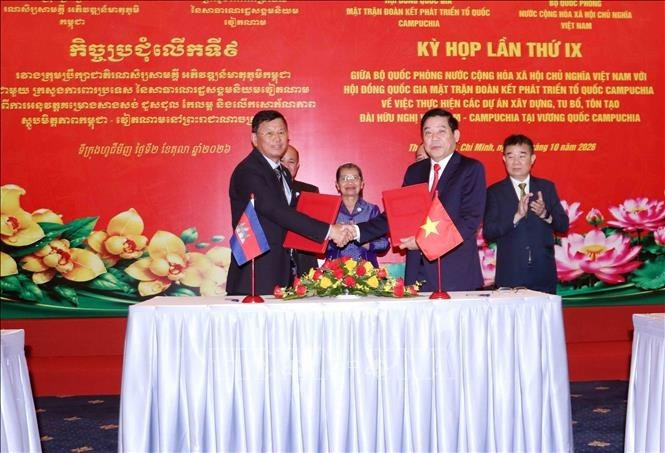 Nghi lễ ký Biên bản Kỳ họp. Ảnh TTXVN.