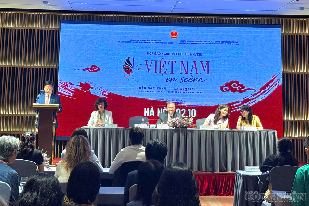 Quang cảnh họp báo Tuần lễ Sân khấu Việt Nam tại Pháp 2026 clo_br_1790915930472-1499454592867780915-7448912013364701859-5a9a5b2be7601d9a5a7cb928c950f161.jpg