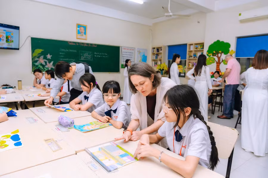 Hệ thống giáo dục Chu Văn An và đối tác quốc tế trao đổi giải pháp giáo dục Tiếng Anh.