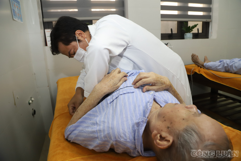 clo_br_img-6353.jpg
