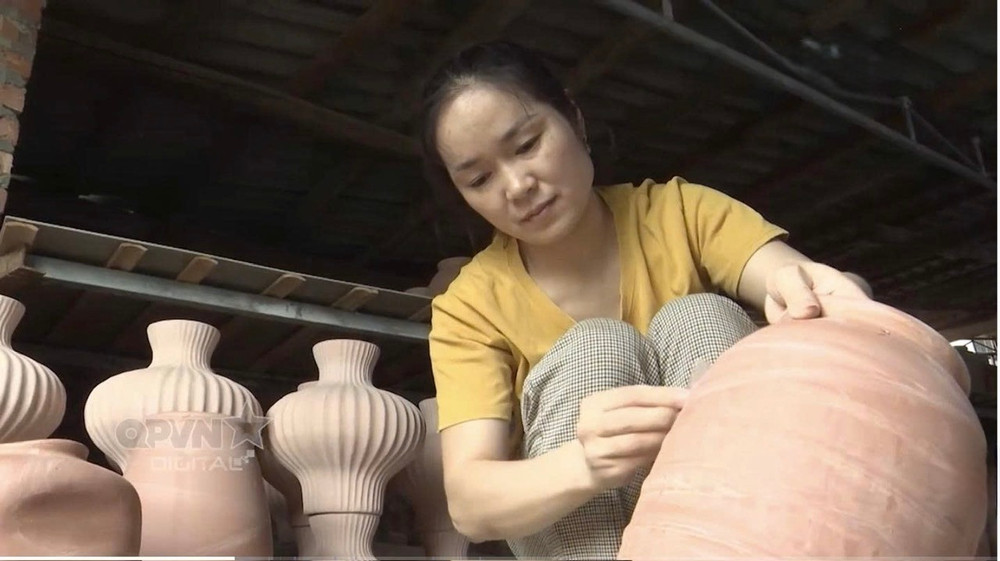 Không chỉ bàn về diện mạo đô thị, tọa đàm còn đề cập việc gìn giữ không gian văn hóa, làng nghề và nếp sống của cộng đồng trong quá trình phát triển Thủ đô. Ảnh: NVCC 1792374165691-1512728562159506483-2105254219582248186-ad202602180826886b0869a8682f3491.jpg
