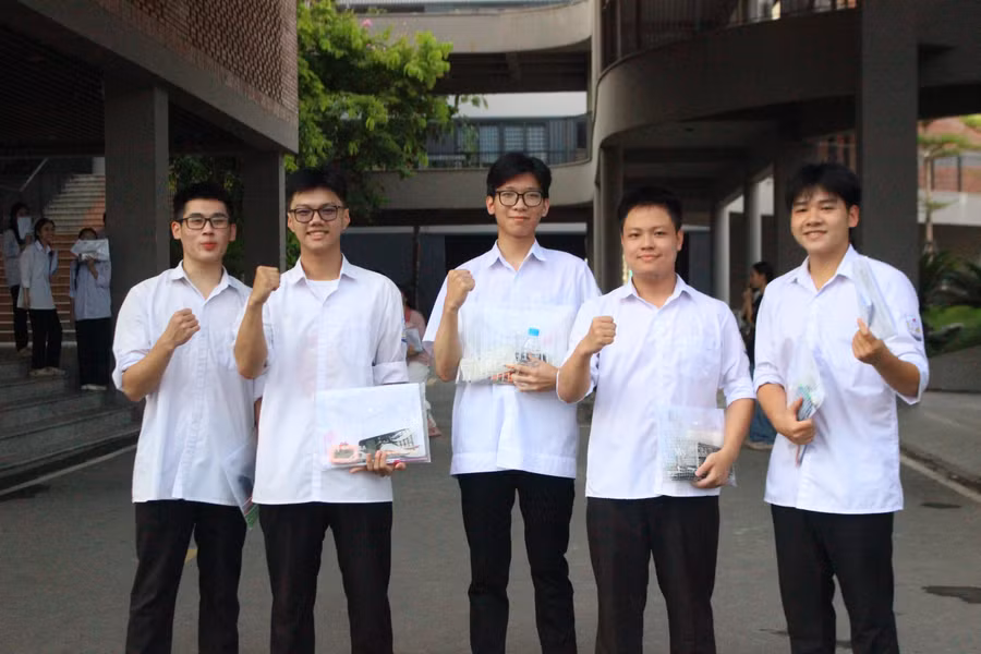 Việc chủ động từ sớm, đổi mới phương pháp ôn tập phù hợp với năng lực học sinh góp phần nâng cao chất lượng Kỳ thi tốt nghiệp THPT tại Hà Tĩnh năm 2027. img-1305.jpg